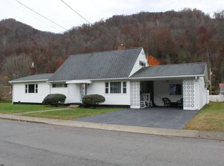 213 McGraw Ave, Webster Springs, WV 26288
