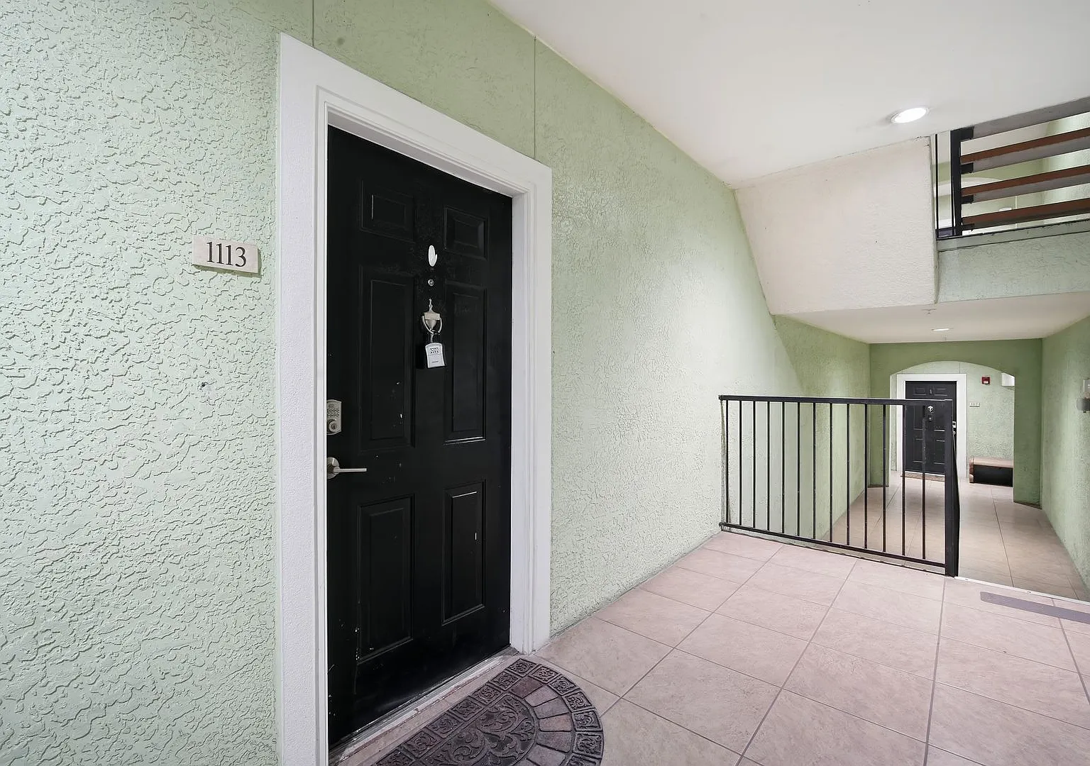 Spacious 1bedroom 1 bath condo in The Quarter at Ybor — Photo 4