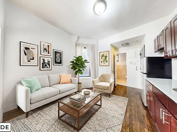 178 Thompson St, New York, NY