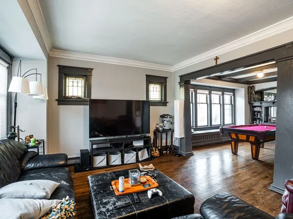 1829 E Kenwood Blvd, Milwaukee, WI 53211