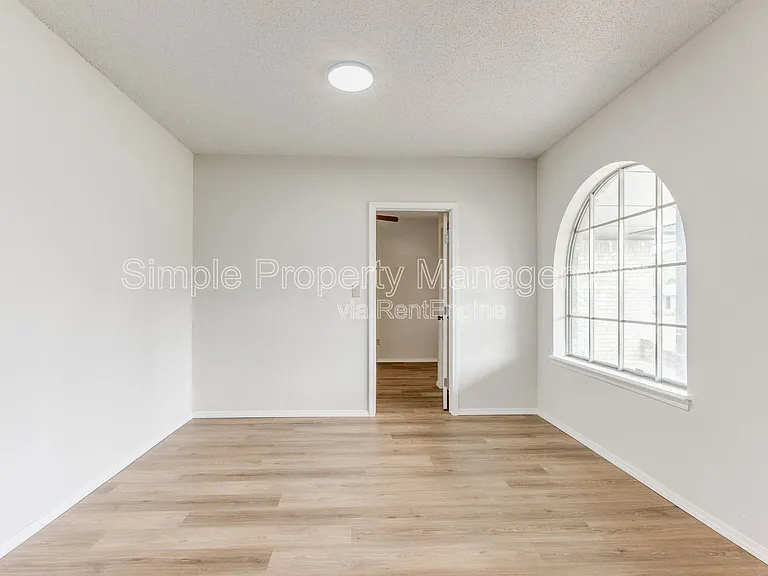 5816 NW 90th St — Photo 20