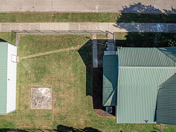 3rd image of 620 N 12th St