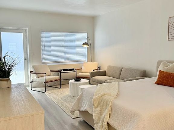 5th image of 1044 Pennsylvania Ave APT 5