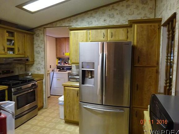 5th image of 920 Swan Dr