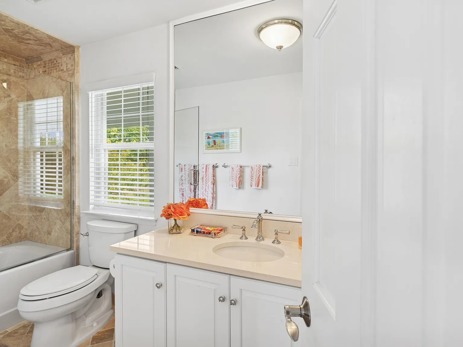 Southampton Townhouse Year-Round Retreat — Photo 3