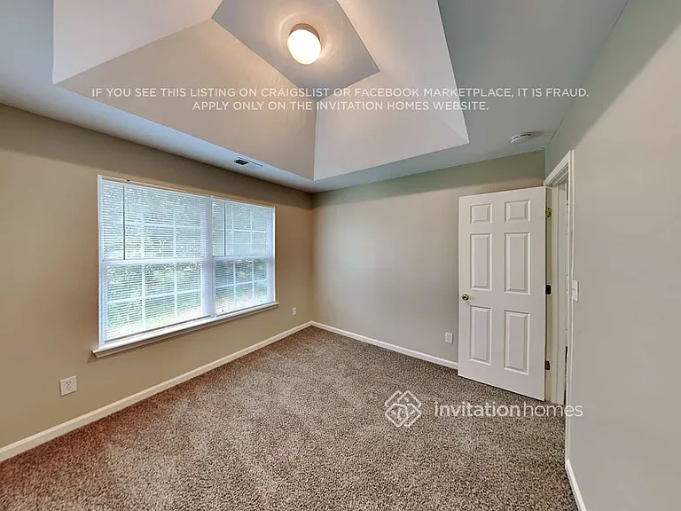 556 S Fortune Way — Photo 12