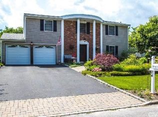 24 Beach Ave, Port Jefferson Station, NY 11776
