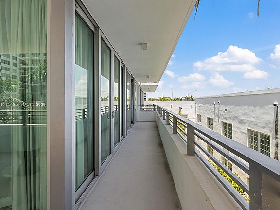 5th image of 6080 Collins Ave #302