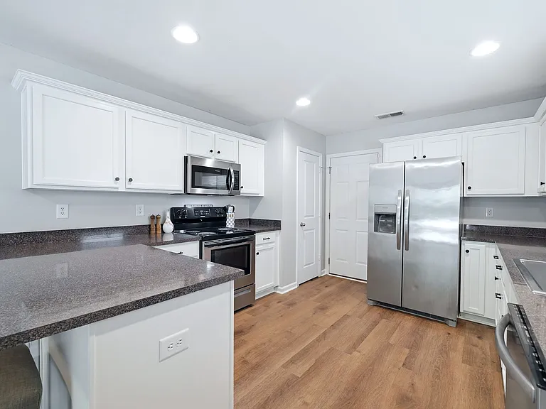 1002 Mearn Rd — Photo 13