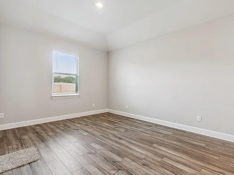 2113 Atwood Dr — Photo 16