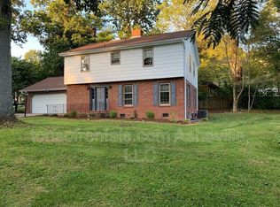 2670 Seminole Dr, Hendersonville, NC 28791