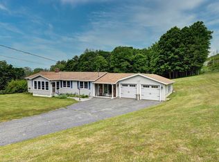 215 Lander Rd, Lee, MA 01238