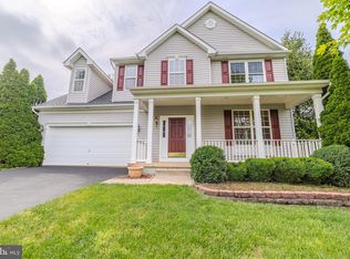 280 Kimberwicke Dr N, Charles Town, WV 25414