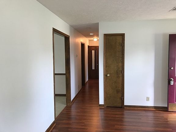 3rd image of 1933 Bonnie View Ct