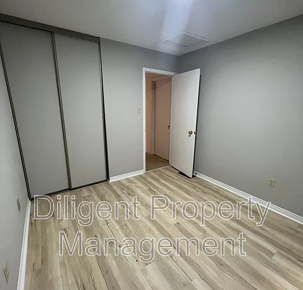 1241 Huntington Cir #PROPERTY — Photo 12