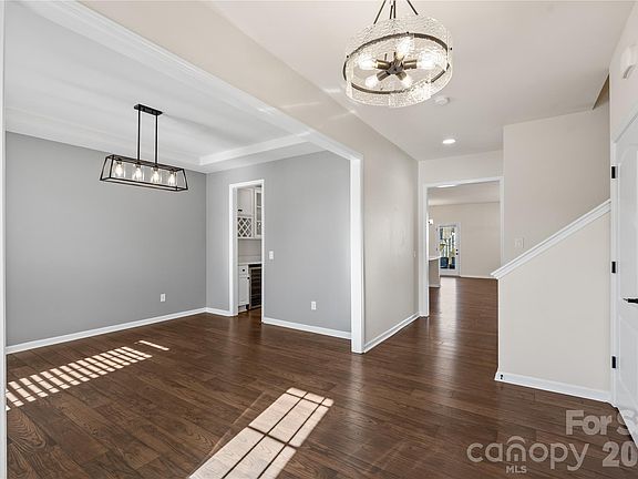 5th image of 16008 Weeping Valley Dr
