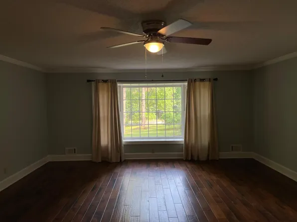 924 W Chatham St, Cary, NC 27511