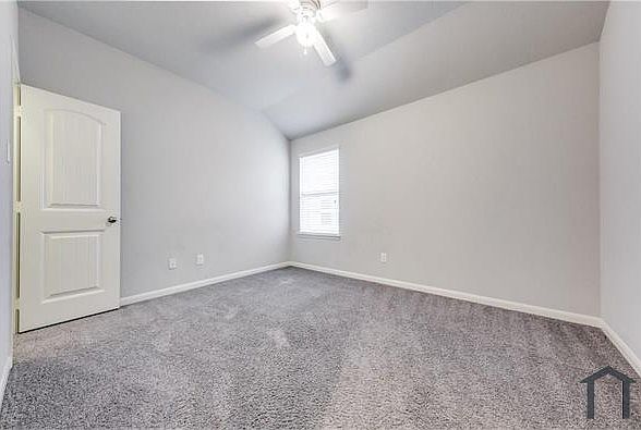 1st image of 5135 Royal Springs Dr