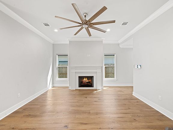4th image of 14537 Wally Way