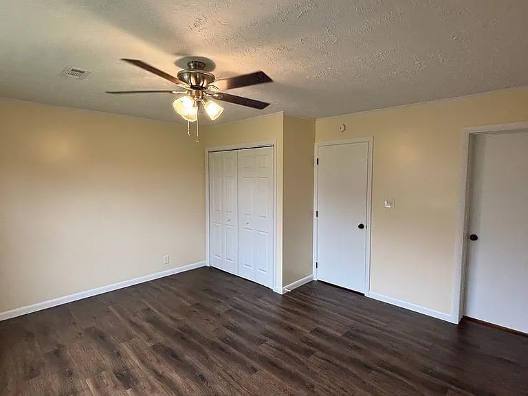 6617 Brackett Rd — Photo 21