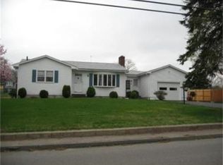 102 Williams St, Taunton, MA 02780