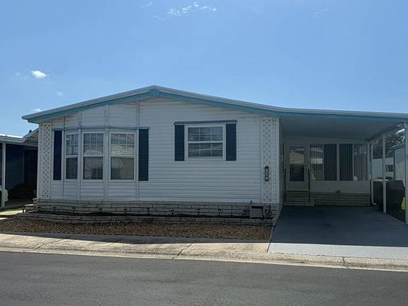2nd image of 100 Hampton Rd Lot 114
