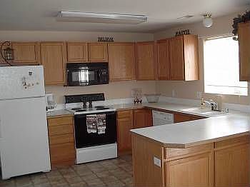 4th image of 1609 Pirate Ln NE