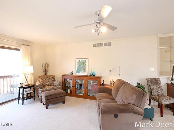 5th image of 2163 Wildfield Dr NE