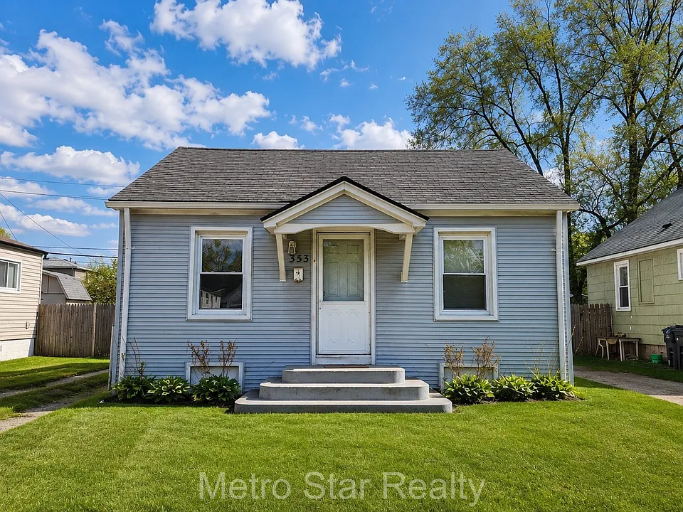 353 W Brockton Ave