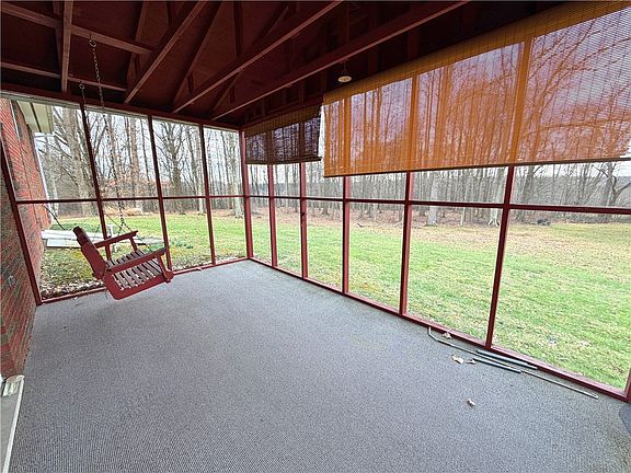 4th image of 347 McClelland Rd