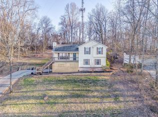 25 Mountain Trail Ct SW, Cartersville, GA 30120