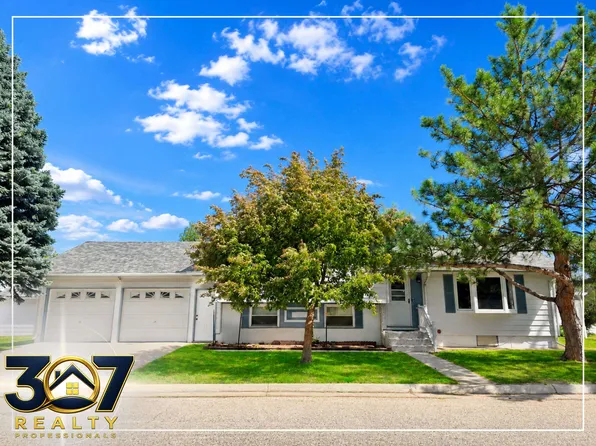 273 S Iowa Ave, Guernsey, WY 82214