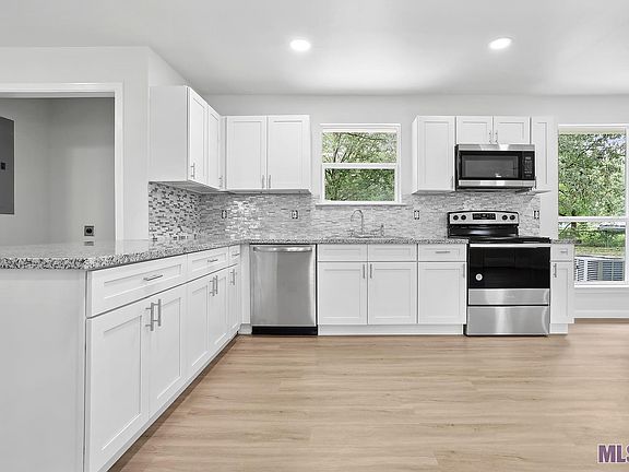3rd image of 2506 Evans Dr