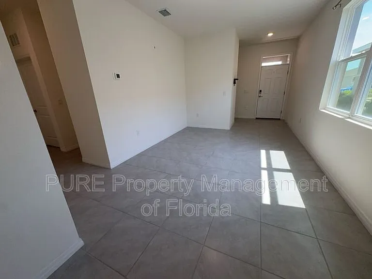 5416 NW 46th Lane Rd — Photo 7