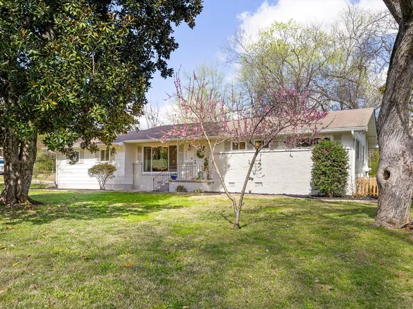 6621 Gary Ln, Chattanooga, TN 37421