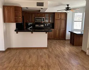 921 Greystone Dr — Photo 7