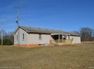 10860 N Antcliff Rd, Fowlerville, MI 48836