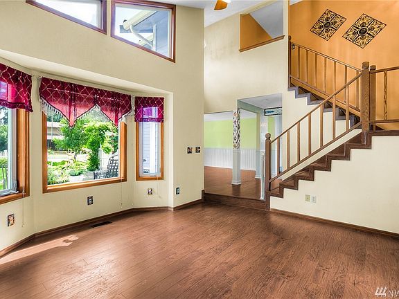 3rd image of 7327 142nd Street Ct E