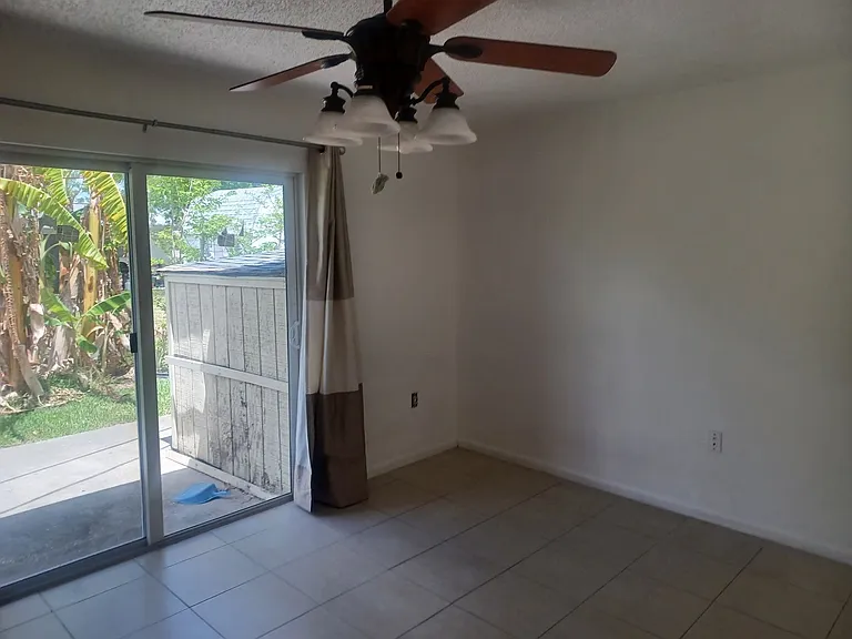 4808 Lucaya Dr — Photo 11