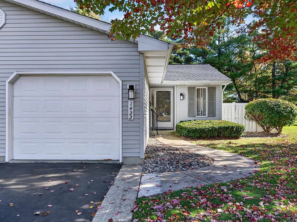 1st image of 1422 Pheasant Ridge Dr
