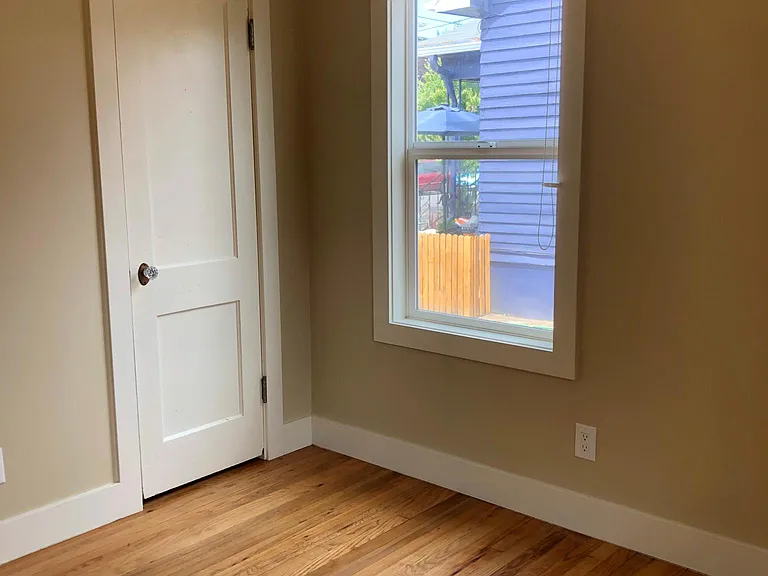 Bedroom 2: Light and bright, hardwoods