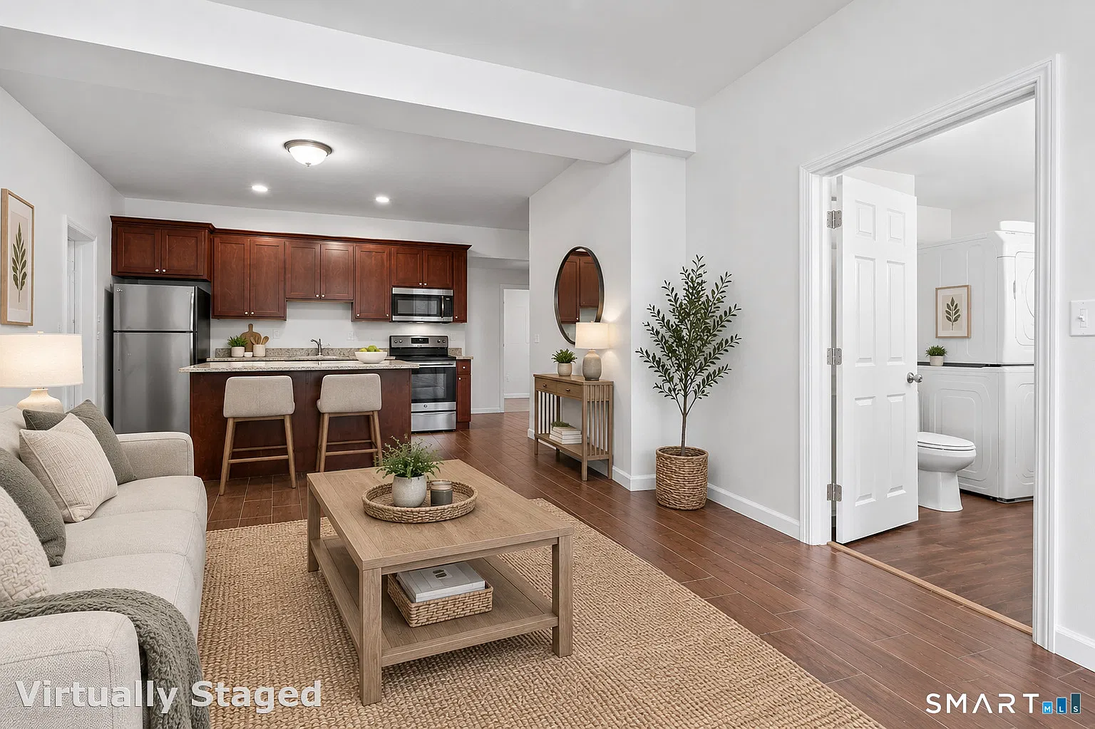 48 High St — Photo 1