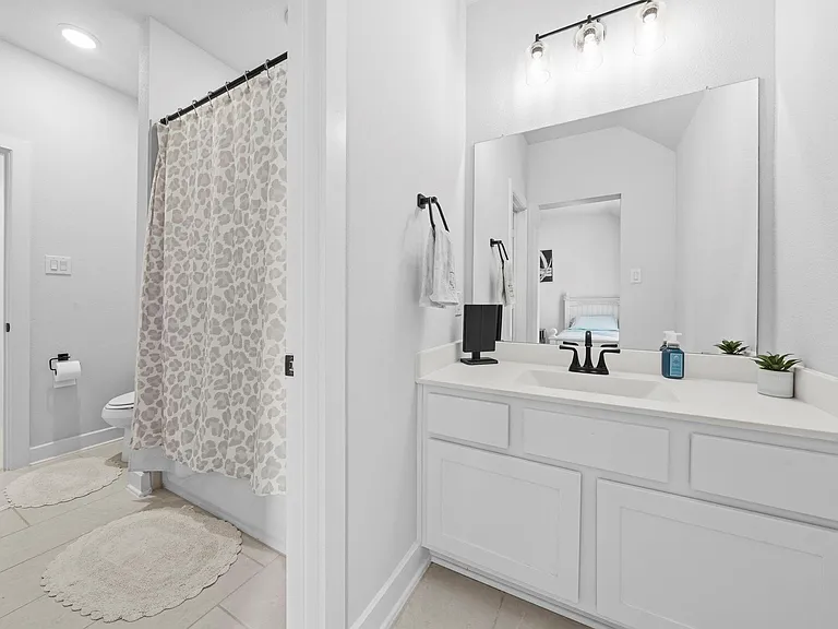 511 Carina Gaze Dr — Photo 30
