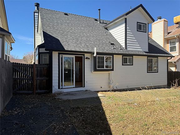 3rd image of 4148 S Lewiston Circle