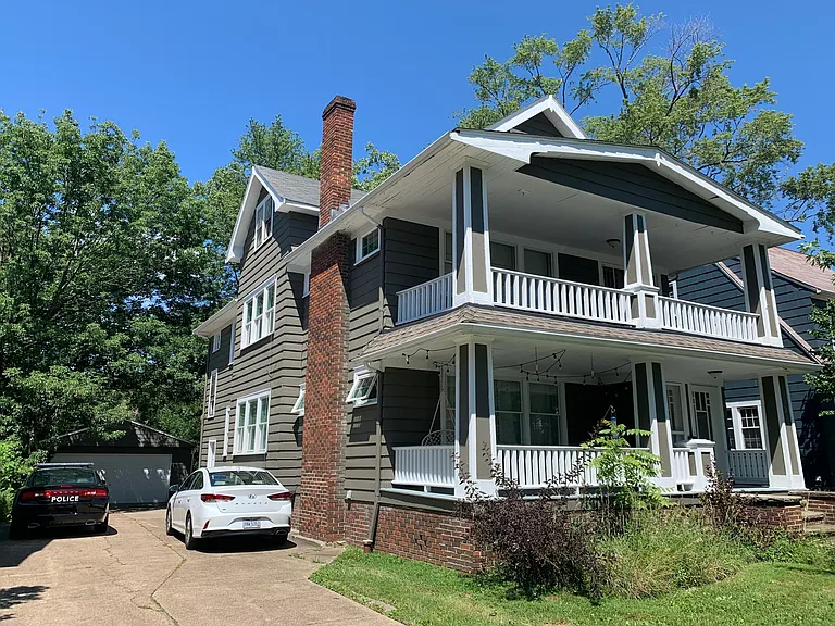 3327 Clarendon Rd #3 — Photo 1