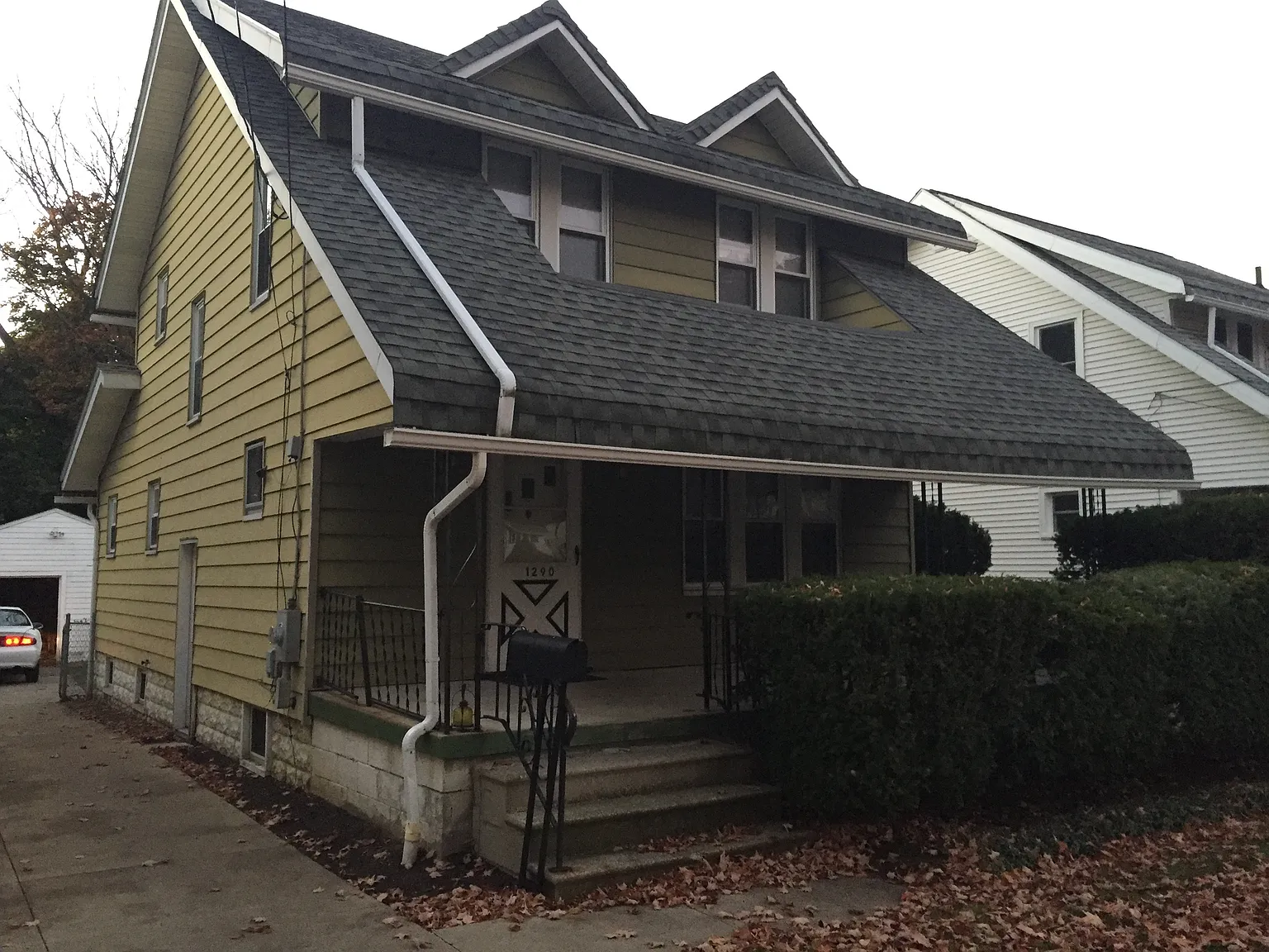 1290 Neptune Ave photo 1