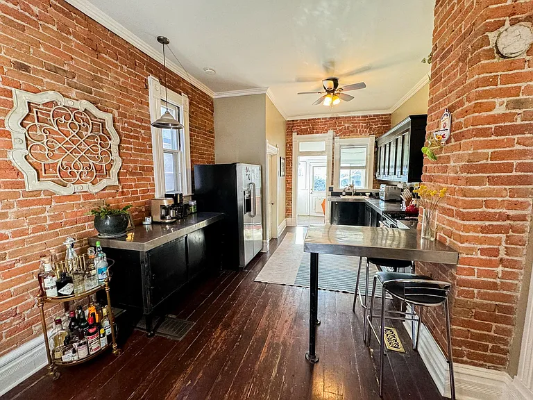 120 W Maple Ave — Photo 15