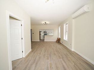 24-24 35th St #2, Astoria, NY 11103
