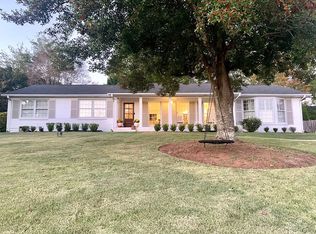 1816 Highfield Dr, Vestavia Hills, AL 35216