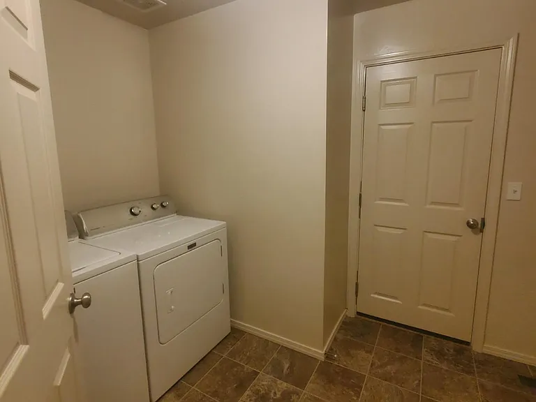 11407 Willamette Way — Photo 7